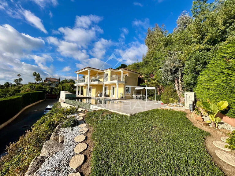 Villa Mandelieu-la-Napoule - 4 bedrooms - 215m²