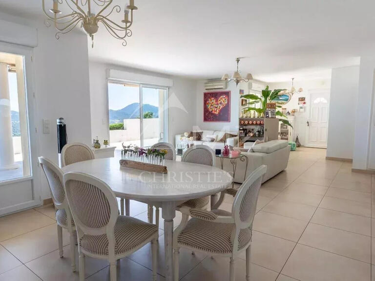 Villa Mandelieu-la-Napoule - 4 bedrooms - 215m²