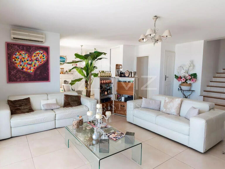 Villa Mandelieu-la-Napoule - 4 bedrooms - 215m²