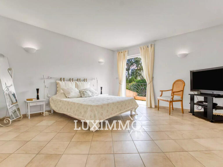 Villa Mandelieu-la-Napoule - 4 chambres - 289m²