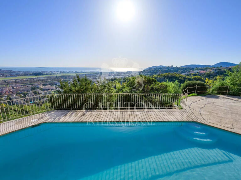 Villa Mandelieu-la-Napoule - 4 bedrooms - 301m²