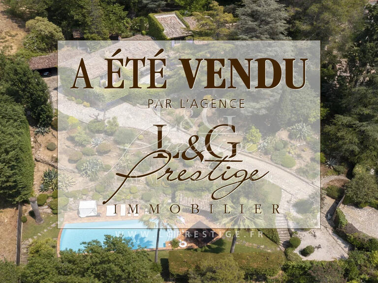 Villa Mandelieu-la-Napoule - 5 chambres - 300m²