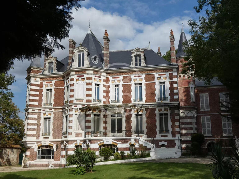 Château Marle - 8 chambres - 784m²