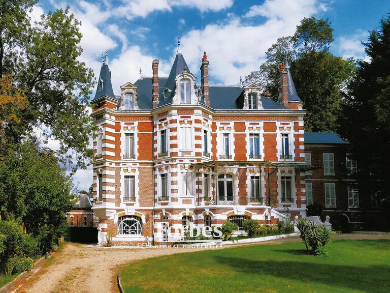 Château Marle - 8 chambres - 784m²