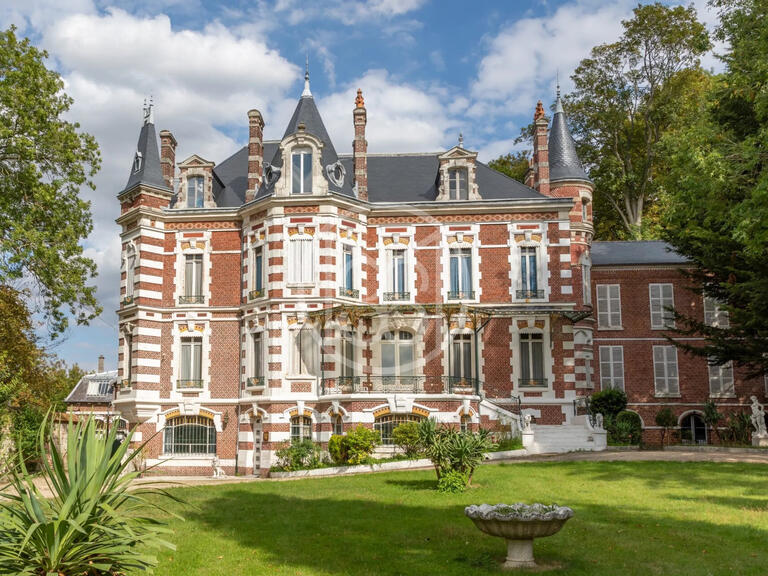 Château Marle - 8 chambres - 784m²