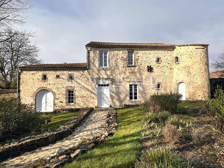 Propriété Marsais-Sainte-Radégonde - 4 chambres - 275m²