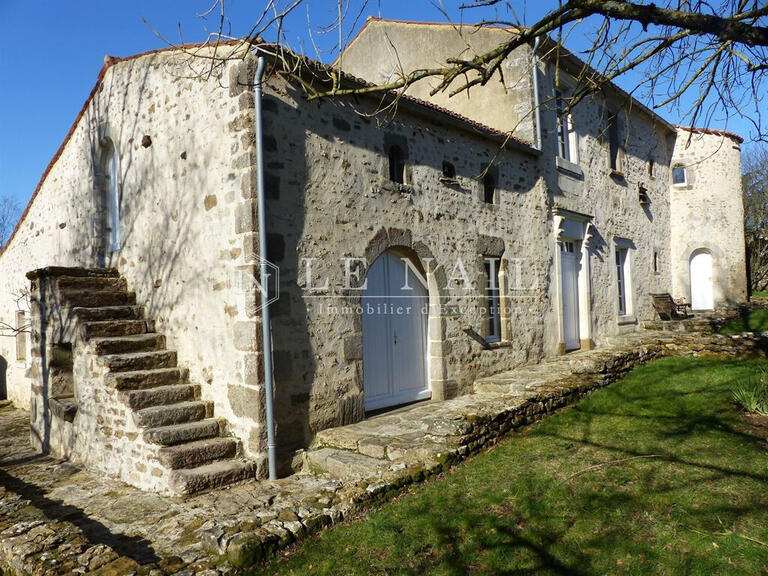 Propriété Marsais-Sainte-Radégonde - 4 chambres - 275m²