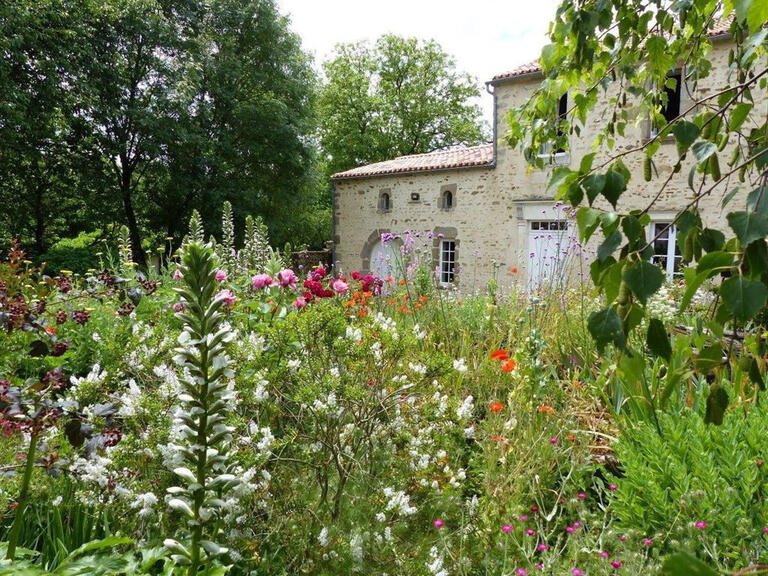 Propriété Marsais-Sainte-Radégonde - 4 chambres - 275m²