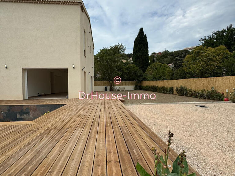 Apartment Marseille 11e - 3 bedrooms - 120m²