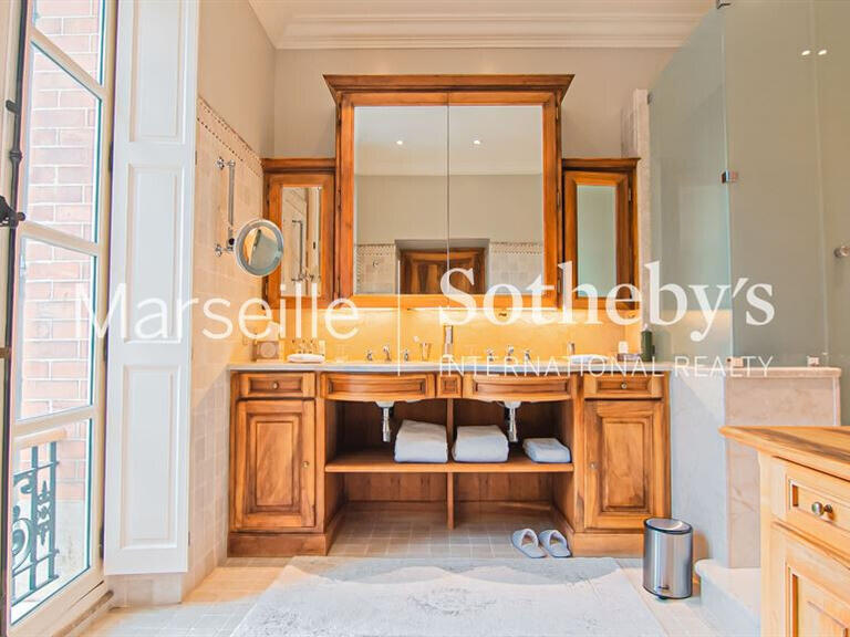 Castle Marseille 11e - 13 bedrooms - 1000m²