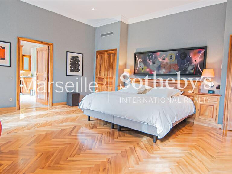 Castle Marseille 11e - 13 bedrooms - 1000m²