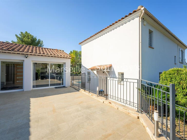 House Marseille 11e - 4 bedrooms - 208m²