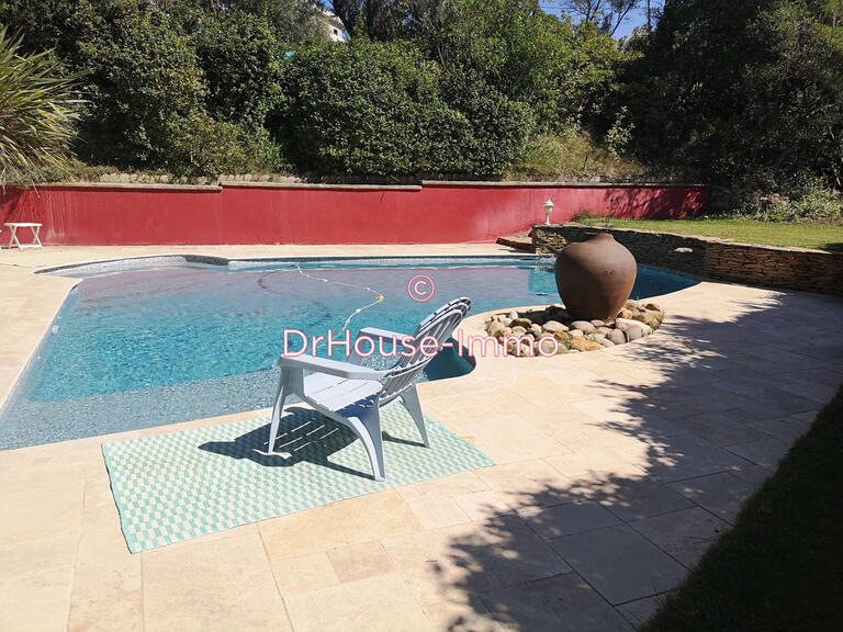 Villa Marseille 11e - 3 bedrooms - 180m²