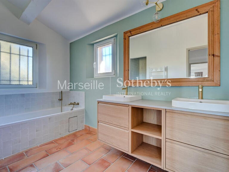 House Marseille 12e - 4 bedrooms - 240m²