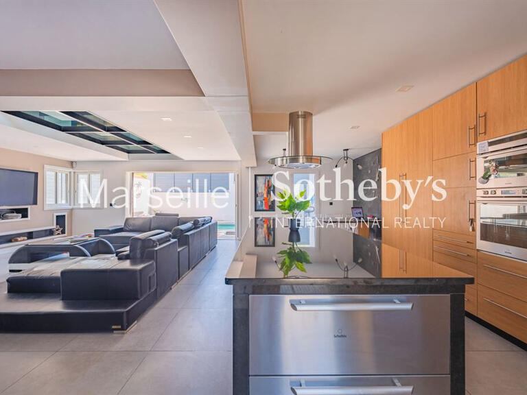 House Marseille 13e - 8 bedrooms - 285m²