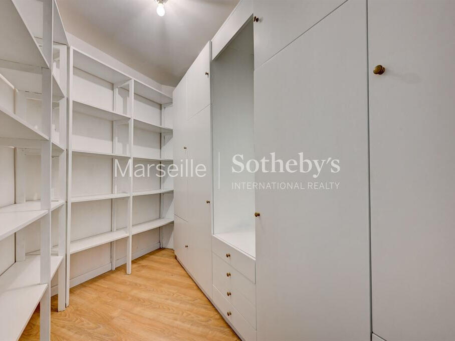 Apartment Marseille 6e