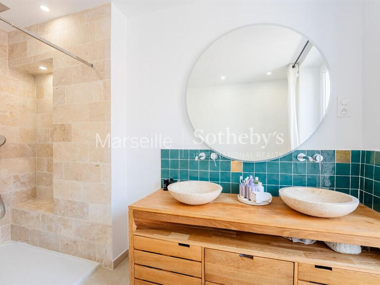 Apartment Marseille 7e - 3 bedrooms - 130m²