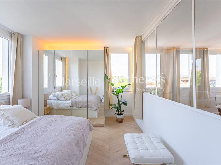 Appartement Marseille 7e - 2 chambres - 66m²