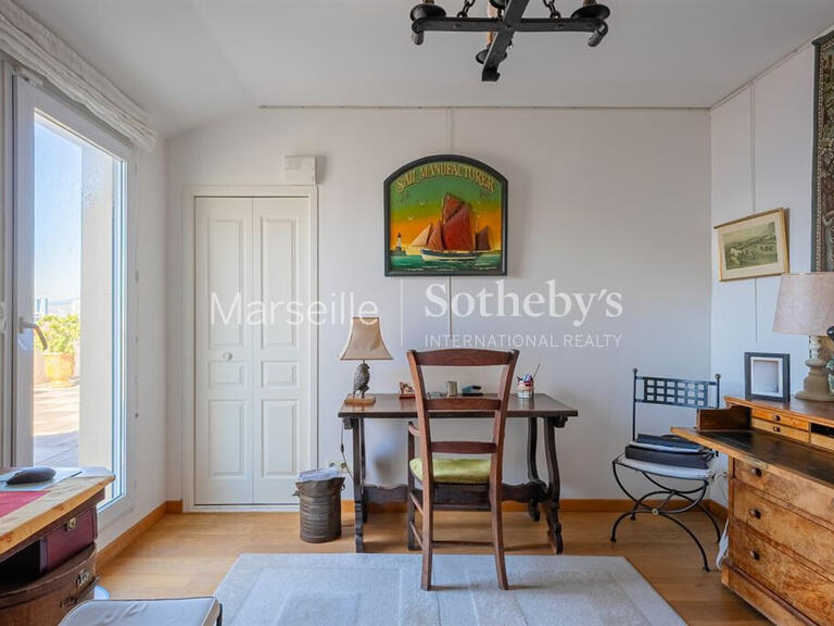 Apartment Marseille 7e - 3 bedrooms - 158m²