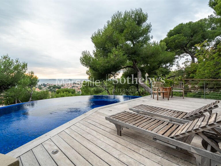 House Marseille 7e - 4 bedrooms - 274m²