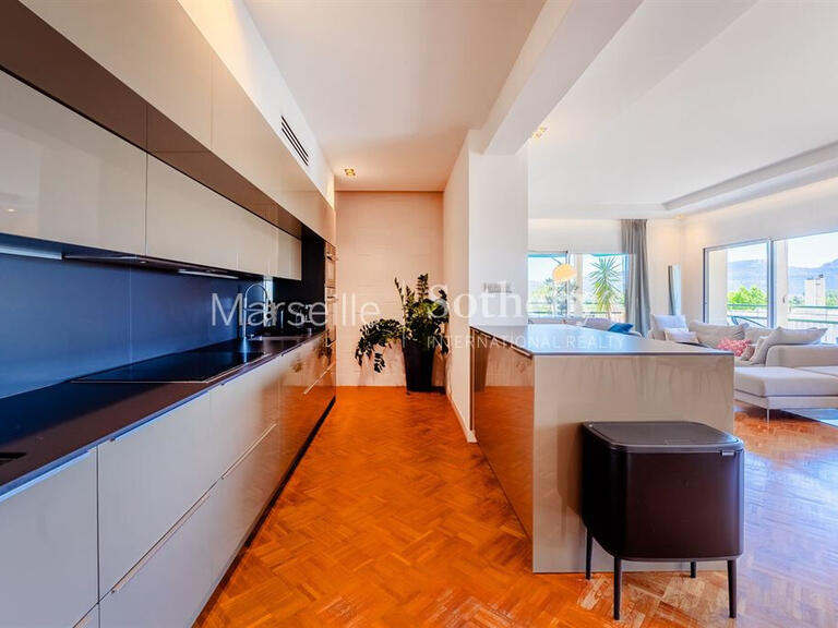 Apartment Marseille 8e - 4 bedrooms - 179m²