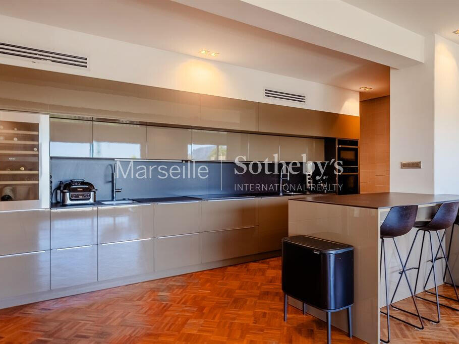 Apartment Marseille 8e