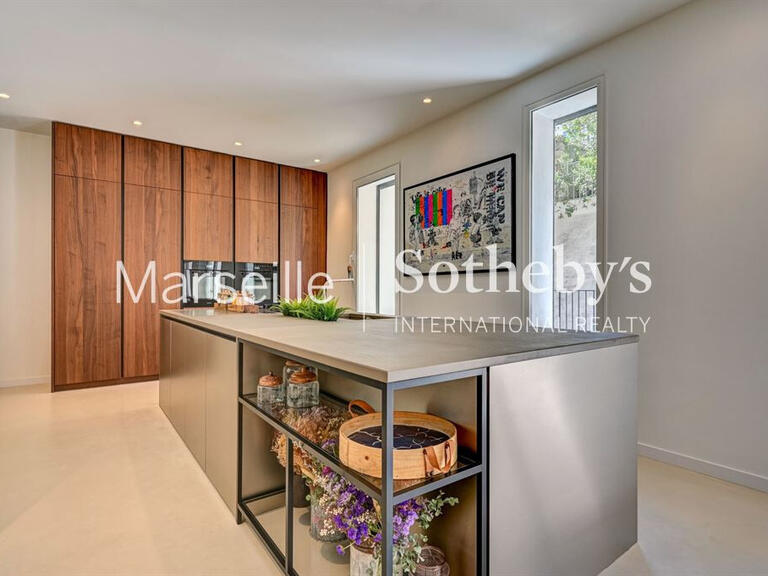 Apartment Marseille 8e - 5 bedrooms - 201m²