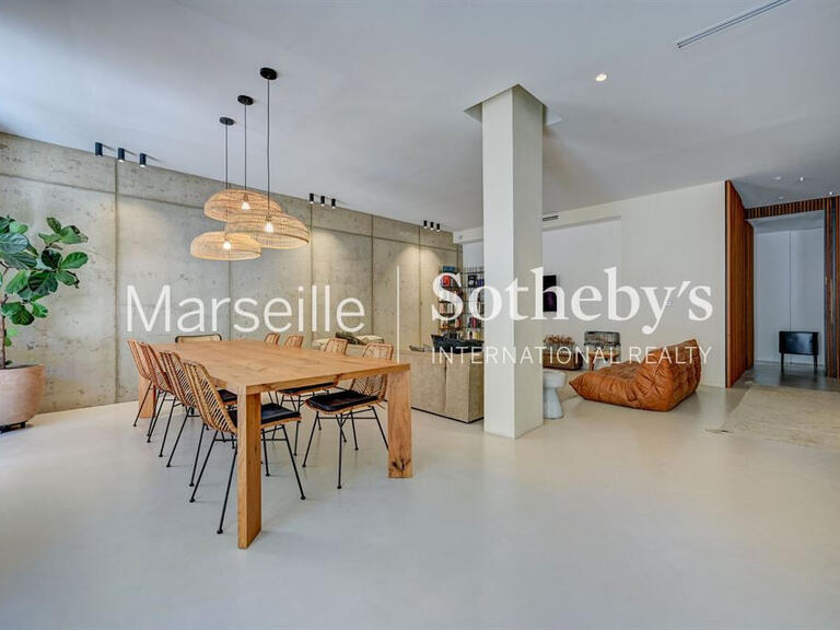 Appartement Marseille 8e - 5 chambres - 201m²