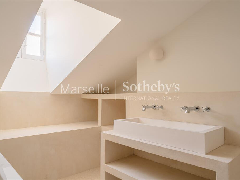 Apartment Marseille 8e