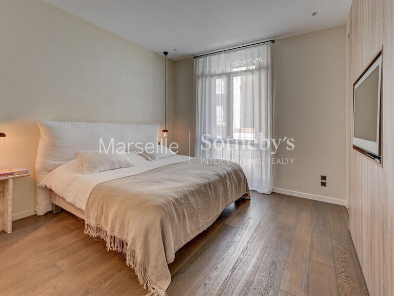 Apartment Marseille 8e - 5 bedrooms - 201m²