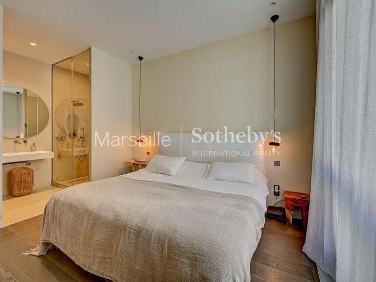 Appartement Marseille 8e - 5 chambres - 201m²