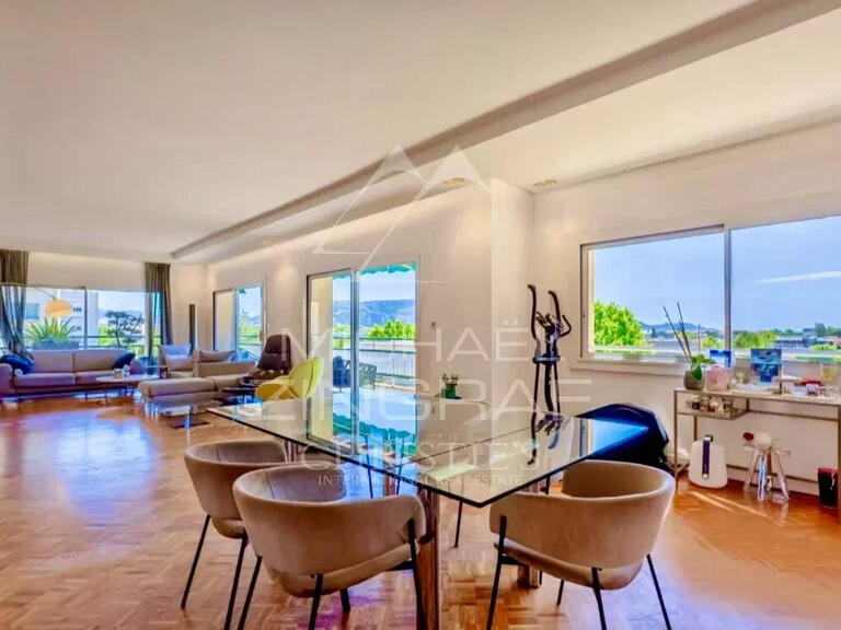 Apartment Marseille 8e - 4 bedrooms - 170m²