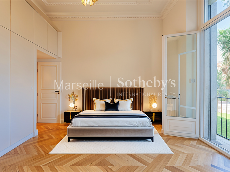 Apartment Marseille 8e - 4 bedrooms - 280m²