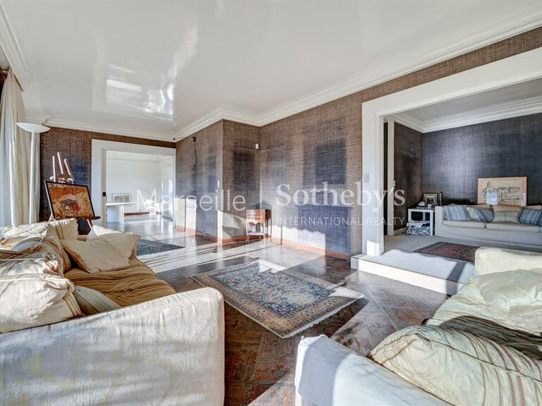 Apartment Marseille 8e - 4 bedrooms - 216m²