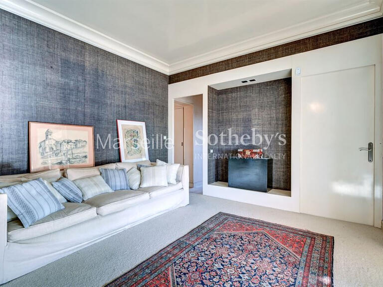 Apartment Marseille 8e - 4 bedrooms - 216m²