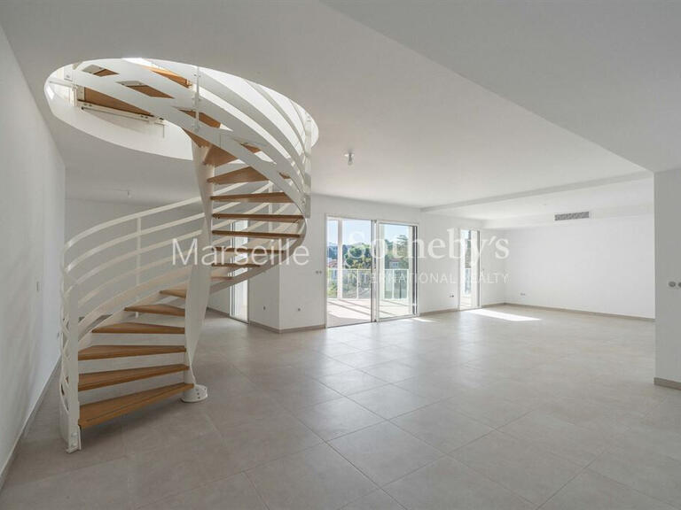 Apartment Marseille 8e - 4 bedrooms - 186m²