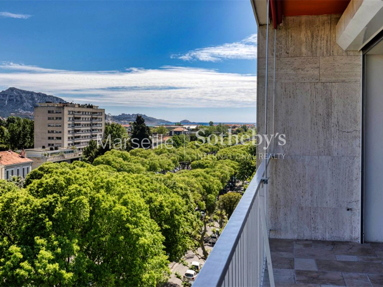 Apartment Marseille 8e - 3 bedrooms - 110m²