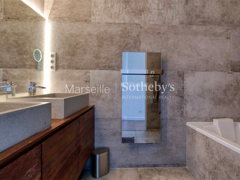 Apartment Marseille 8e - 3 bedrooms - 110m²