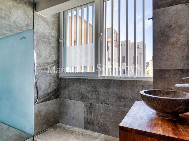 Apartment Marseille 8e - 3 bedrooms - 110m²