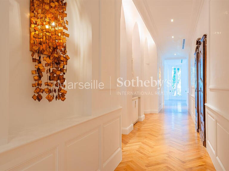 Appartement Marseille 8e - 4 chambres - 280m²