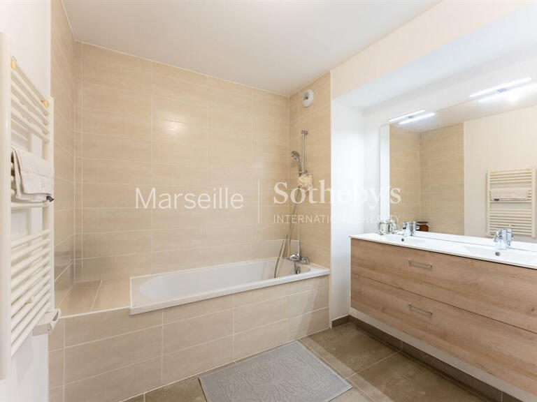 Apartment Marseille 8e - 3 bedrooms - 90m²