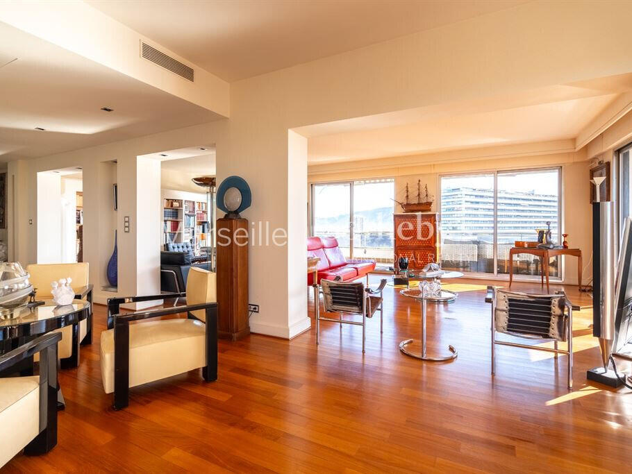 Apartment Marseille 8e