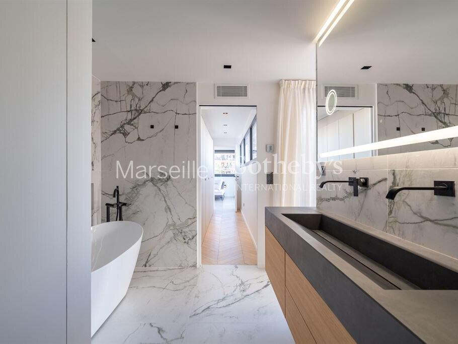 Apartment Marseille 8e