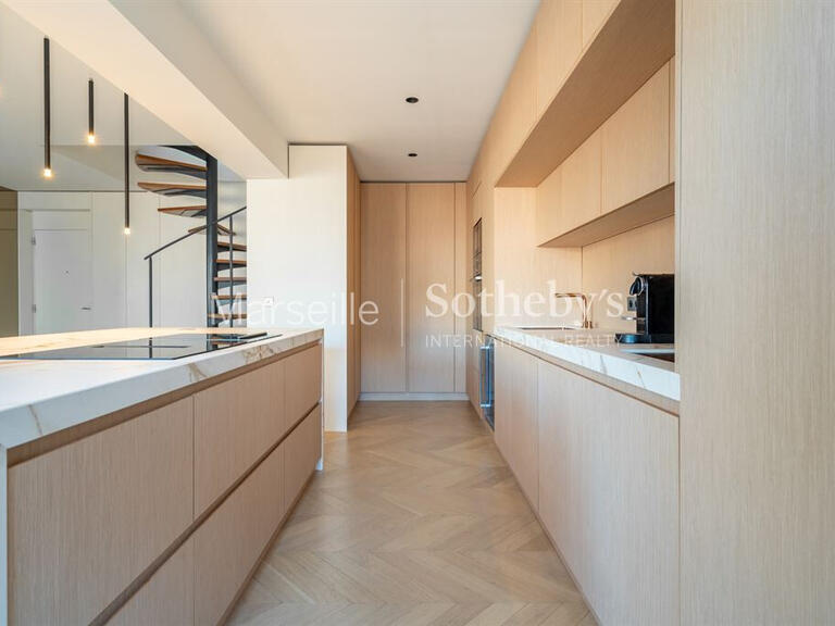 Apartment Marseille 8e - 3 bedrooms - 219m²