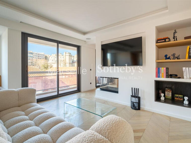 Apartment Marseille 8e - 3 bedrooms - 219m²