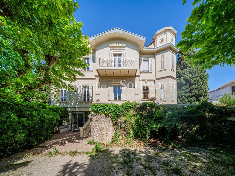 Mansion Marseille 8e - 6 bedrooms - 325m²