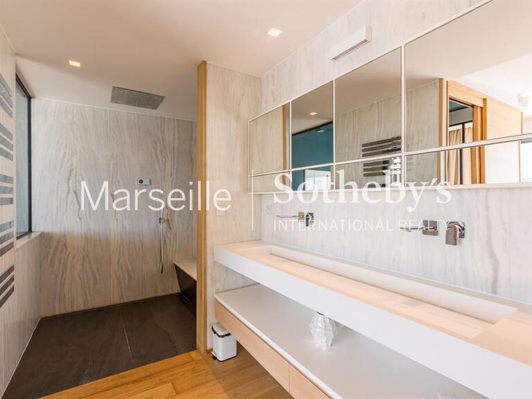 Maison Marseille 8e - 3 chambres - 225m²