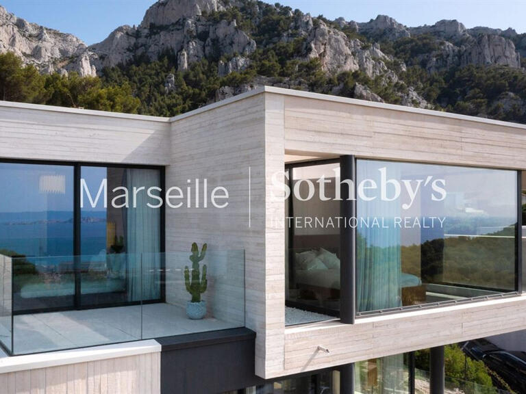 Maison Marseille 8e - 5 chambres - 210m²