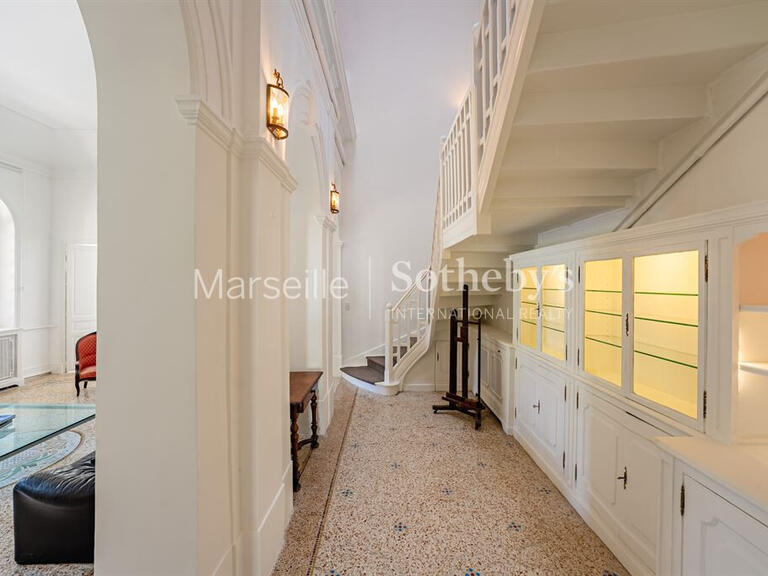 Maison Marseille 8e - 5 chambres - 225m²