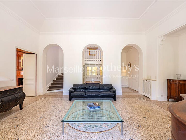 Maison Marseille 8e - 5 chambres - 225m²